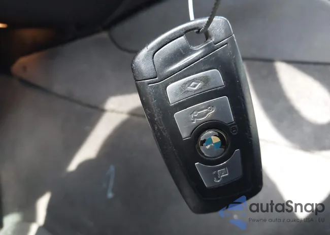 WBAFR7C53BC801195: 44256468