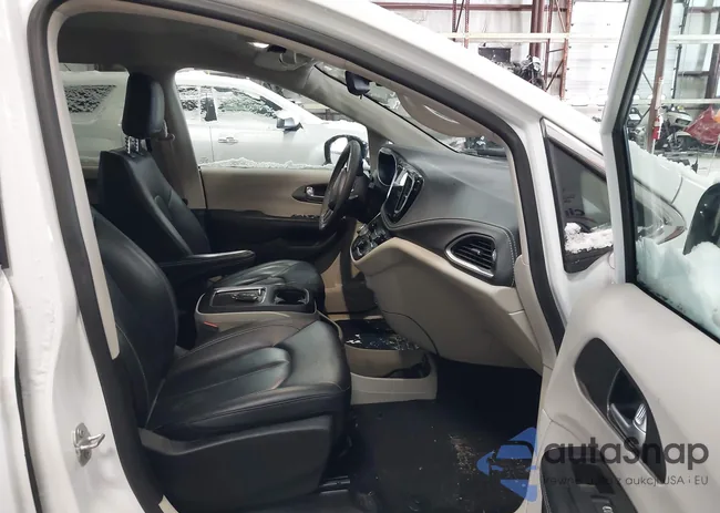 2C4RC1BG1RR110055: 44256530