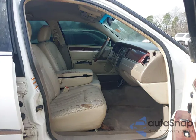 1LNHM82W83Y653121: 44256536