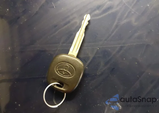 1NXBR32E48Z953710: 44256579