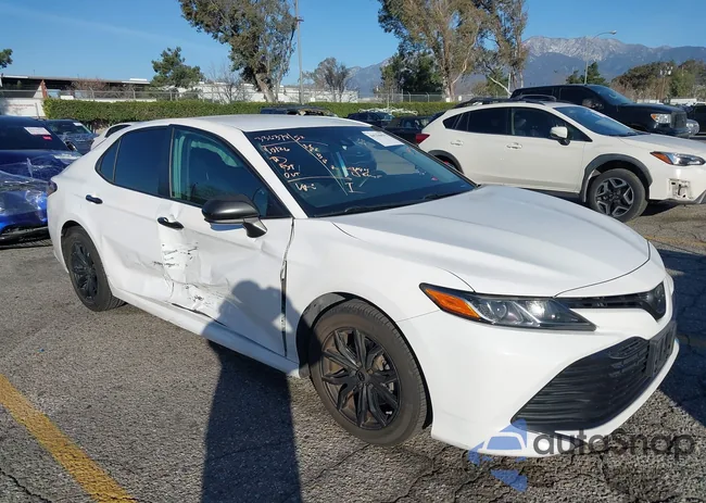 4T1B11HK6KU804330: 44256671