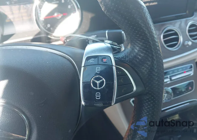 WDDZF4JBXJA306427: 44256727