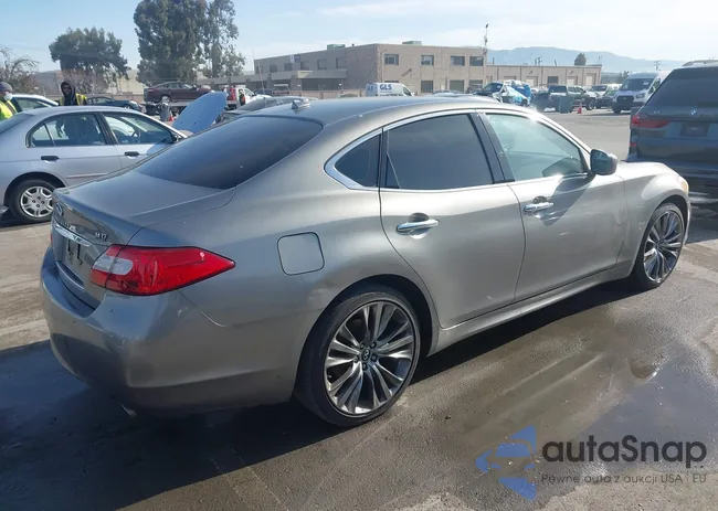 JN1BY1AP9BM320323: 44256744