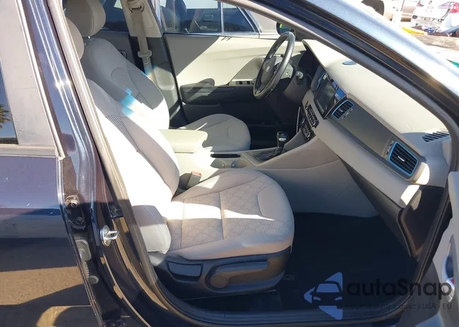 KNDCM3LDXK5325391: 44255918