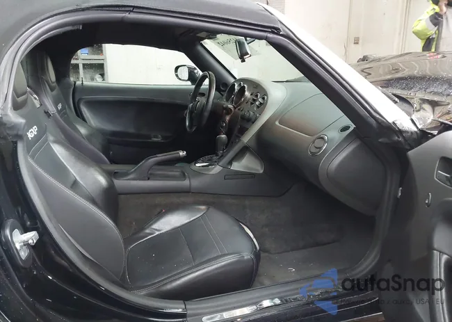 1G2MT35XX9Y105373: 44256042