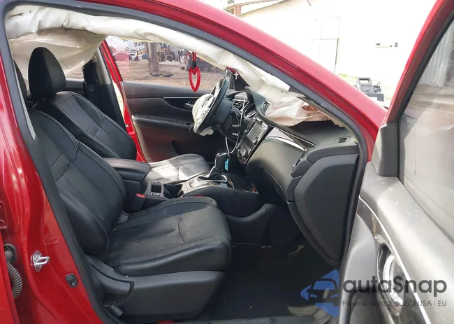 JN1BJ1CP9HW005570: 44256054