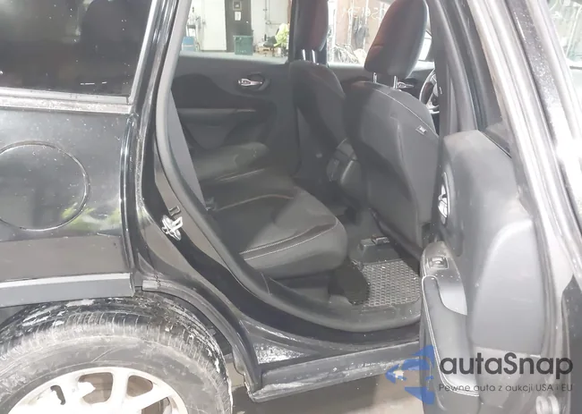 1C4PJMCS7FW769875: 44256159