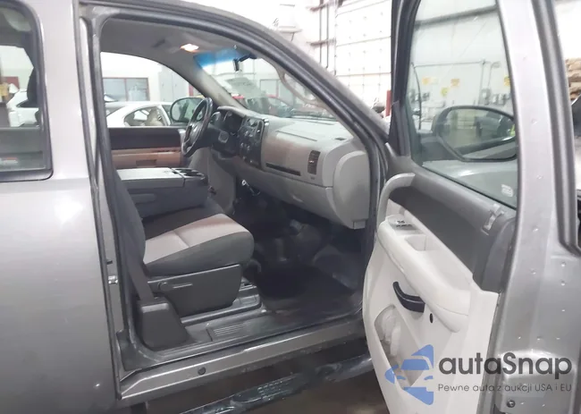 1GTEK19068Z231260: 44257321