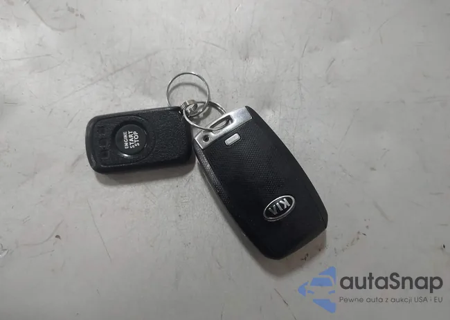 KNDMC5C1XH6280139: 44257349