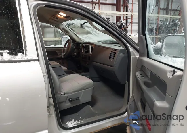 1D7HU18218S621353: 44257409