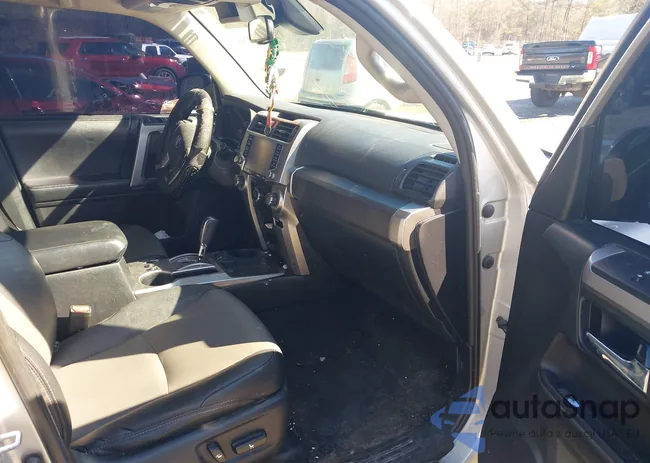 JTEFU5JR5M5229710: 44257460