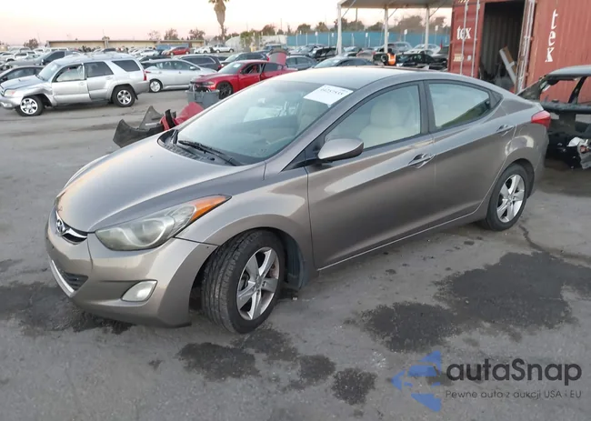 5NPDH4AE0DH205631: 44257535