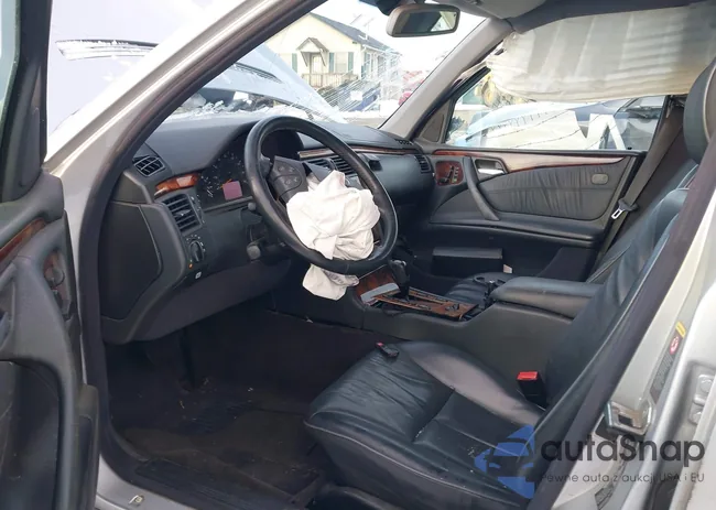 WDBJF65J02B500155: 44257583