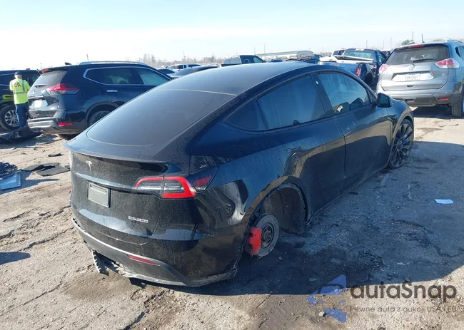 5YJYGDEF7MF081914: 44257815