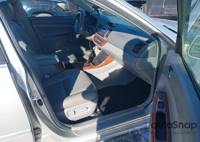 4T1BF32K74U589338: 44256851