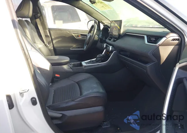 JTME6RFV9RD551299: 44257000