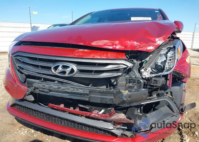 5NPE34AF9GH348027: 44257050