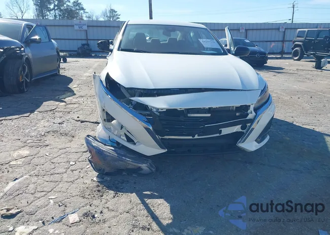 1N4BL4DW8RN404465: 44257133