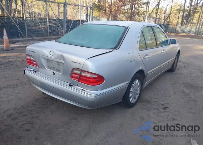 WDBJF82J92X067986: 44257184