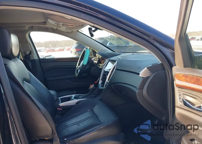 3GYFNEE39GS512316: 44258244