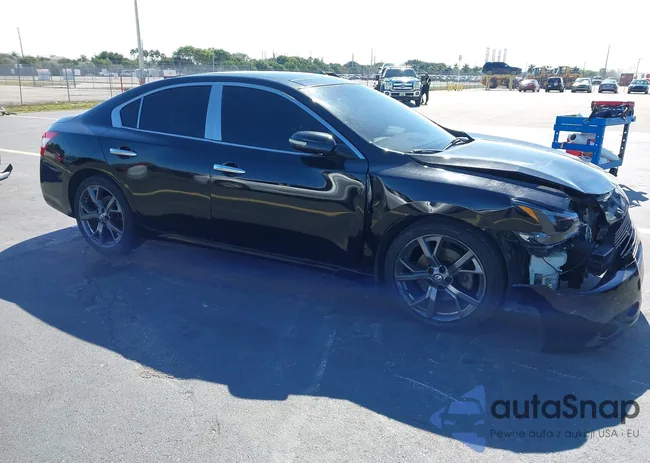 1N4AA5AP6BC815918: 44258263