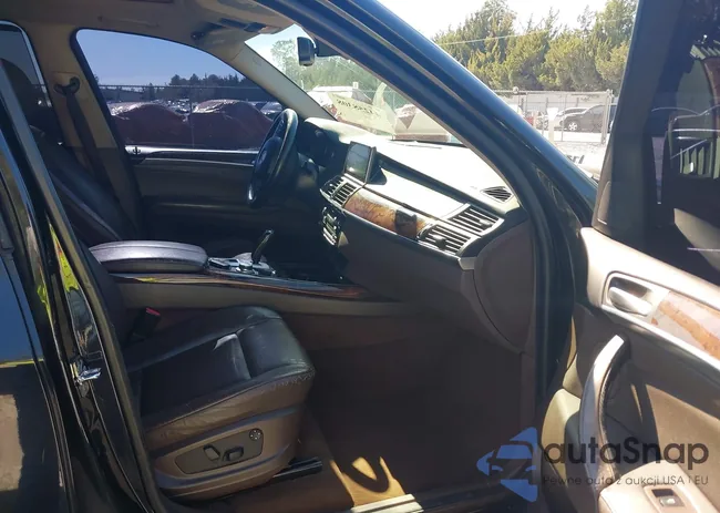 5UXFE43588L022265: 44258308