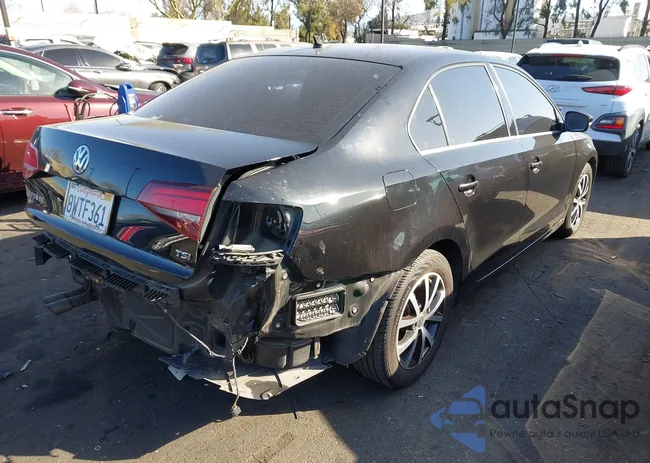 3VWDB7AJ1HM317075: 44258464