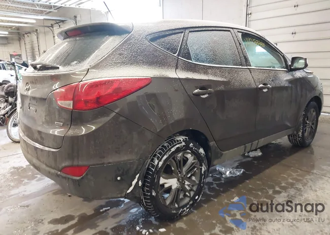 KM8JTCAF4FU966915: 44258480