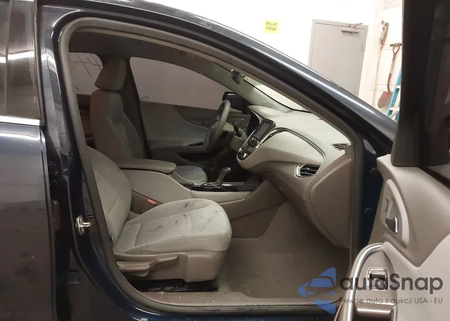 1G1ZE5ST9HF136013: 44258546