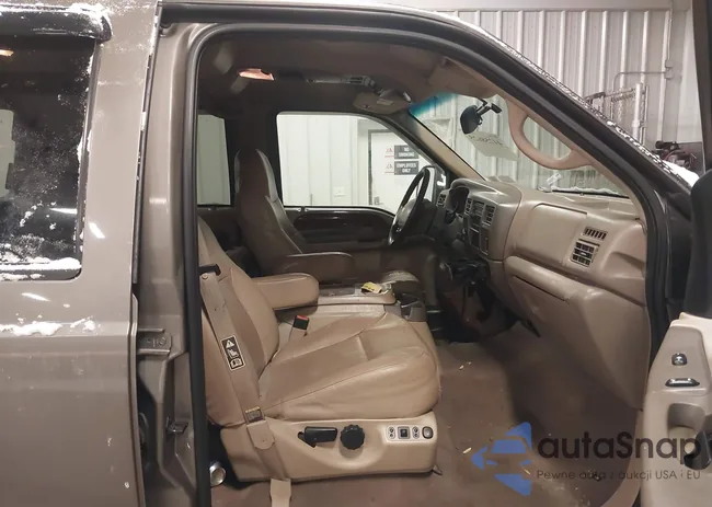 1FMSU43F32EC84570: 44258625