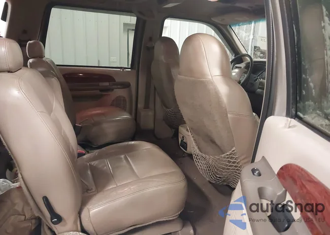 1FMSU43F32EC84570: 44258625