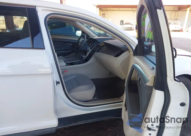 1FAHP2DW1BG125940: 44258702