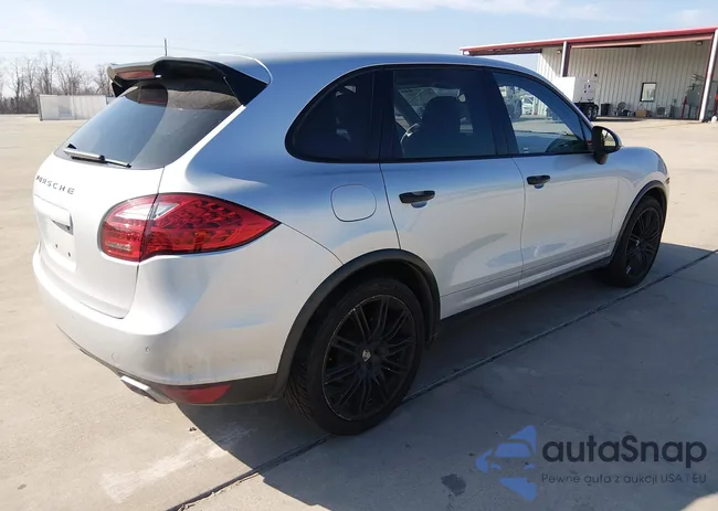 WP1AA2A21CLA07148: 44257938