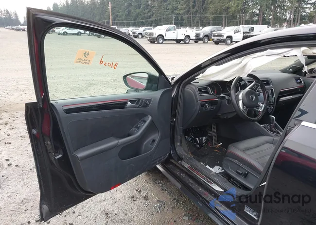 3VW4T7AJXGM404677: 44257947