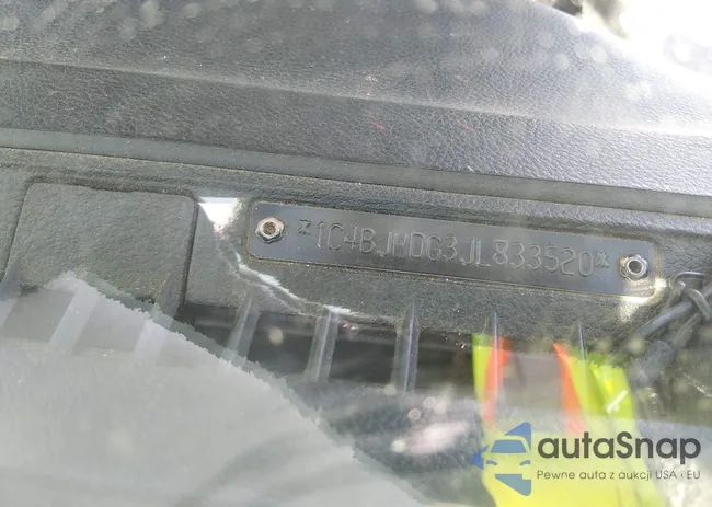 1C4BJWDG3JL833520: 44258087