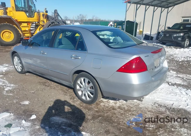 1HGCM66427A098811: 44258095