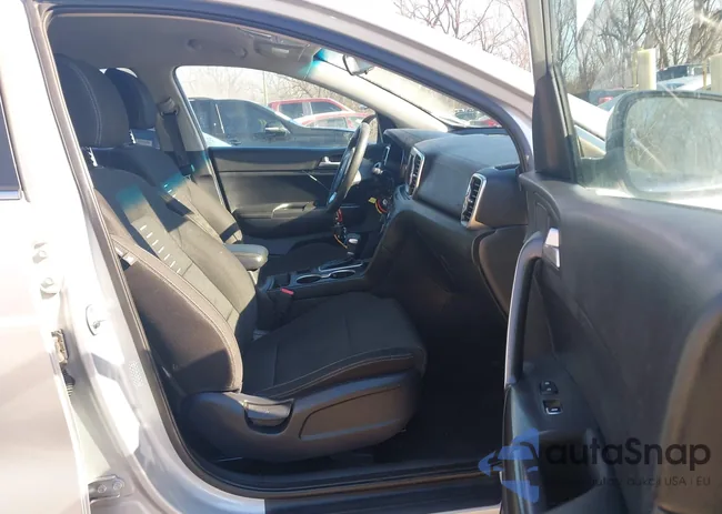 KNDPMCAC5K7607261: 44258141