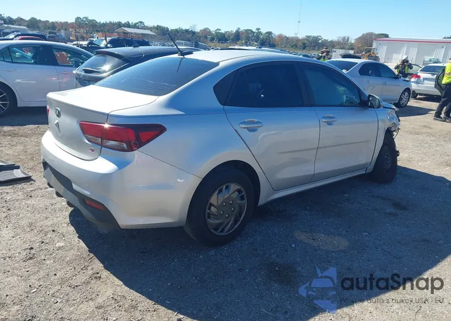 3KPA24AB3KE241647: 44258152