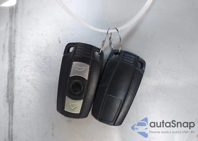 WBAVB13596KX40735: 44259346