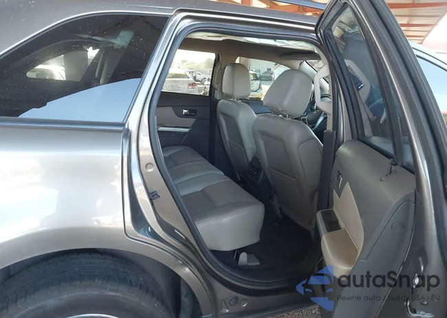 2FMDK3JC4EBB76363: 44259352