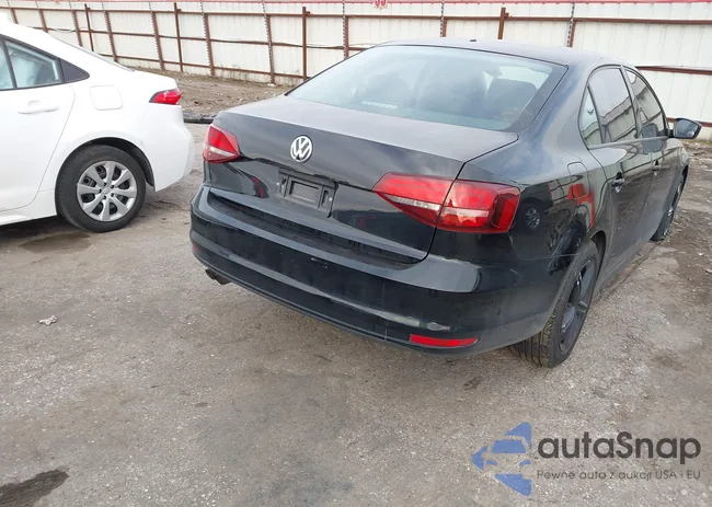 3VW267AJ5GM322693: 44259447