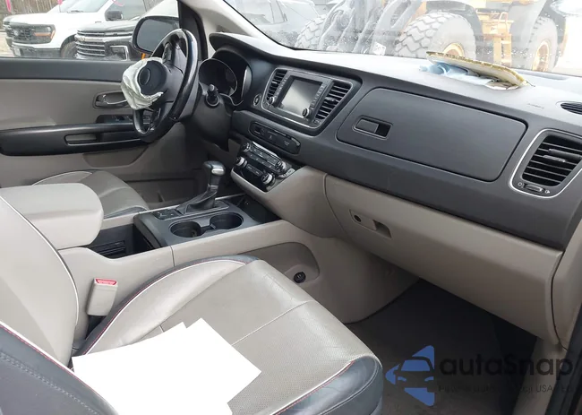 KNDMB5C11H6331613: 44259474