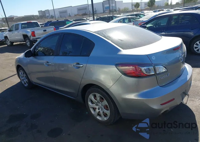 JM1BL1UG2C1525069: 44259567