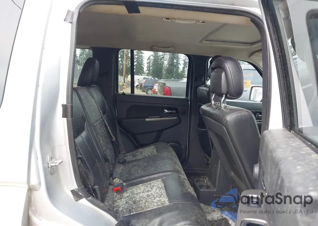 1C4PJMFK9CW151092: 44259606