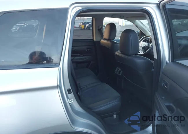 JA4AD3A3XKZ043126: 44259690