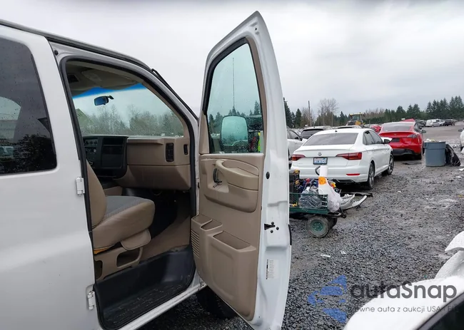 1GAHG39U031188807: 44259752