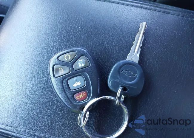 2G1WD58C281350250: 44259759