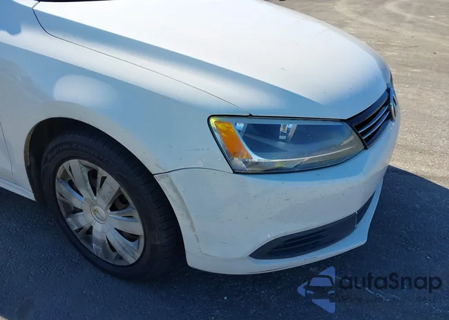 3VWDX7AJ8DM422725: 44258857