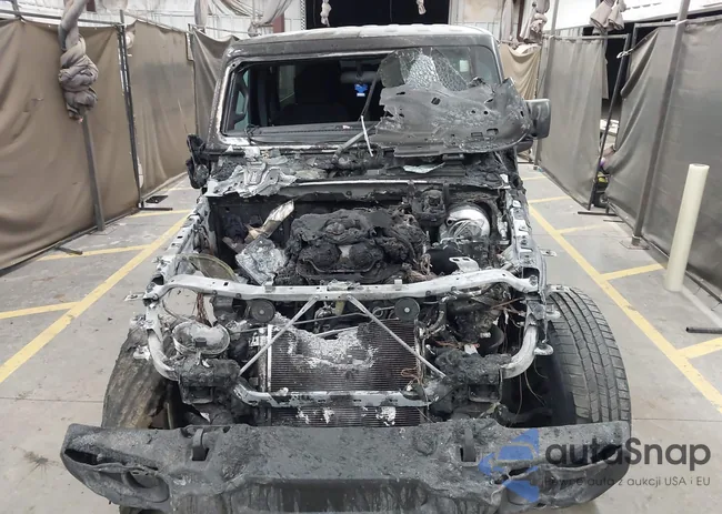 1C4HJXDN9LW113879: 44258859