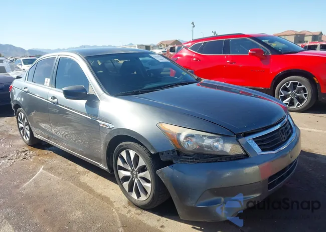 1HGCP2F38AA075760: 44258935